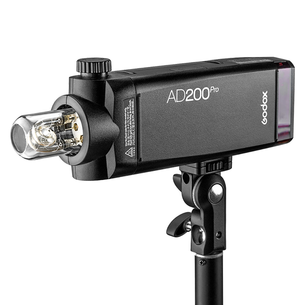 Godox AD200Pro Outdoor Flash Light 200Ws TTL 2.4G 1/8000 HSS 0.01-1.8s Recycling 2900mAh Battery with Xpro Trigger