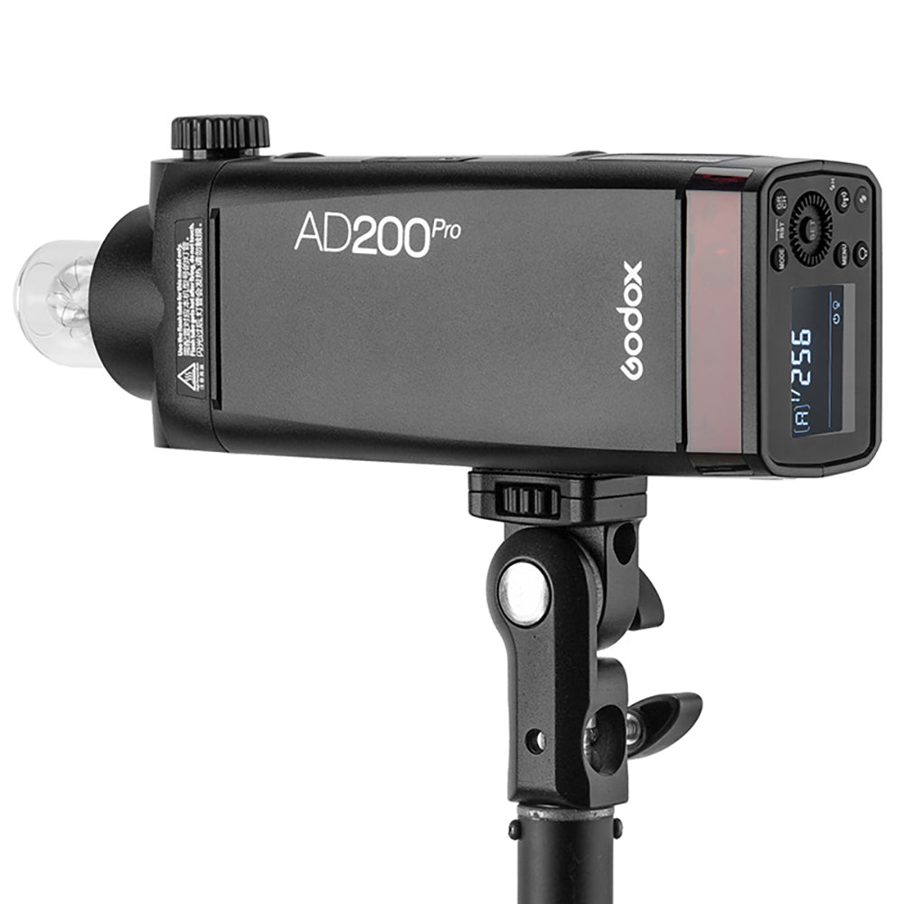 Godox AD200Pro Outdoor Flash Light 200Ws TTL 2.4G 1/8000 HSS 0.01-1.8s Recycling 2900mAh Battery with Xpro Trigger