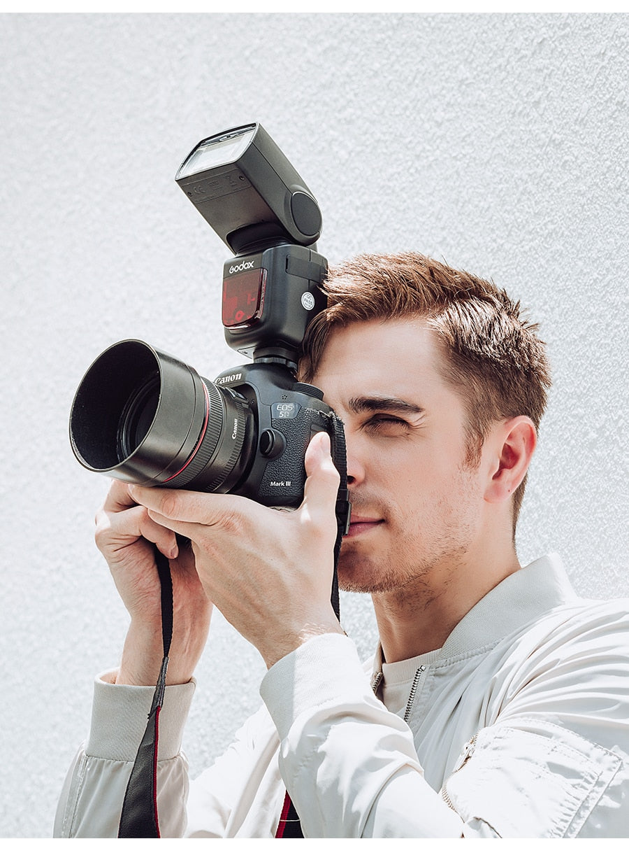 2PCS Godox V850II Flash