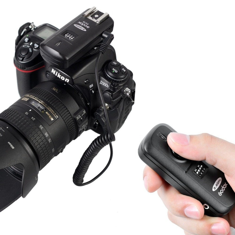 Godox FC-16 2.4GHz 16 Channels Wireless Remote Flash Studio Trigger & Receiver Shutter for Canon Nikon Camera